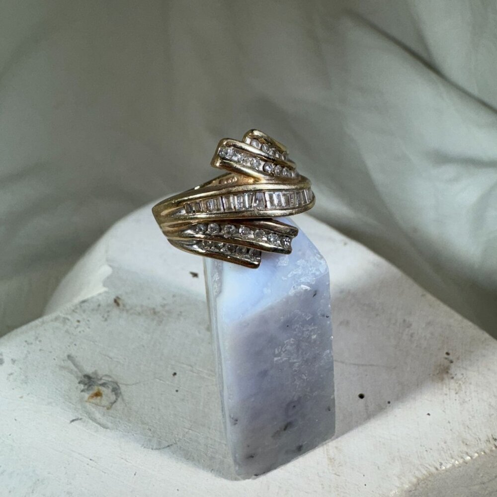 10k Yellow Gold 42 Diamond Cluster Wrap Baguettes & Round Sz 5.5 Ring 1.24tcw - Picture 4 of 13